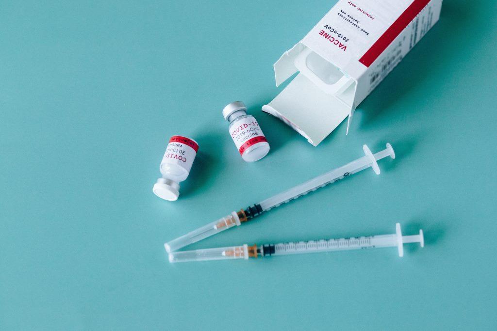 5 gyakori kérdés a COVID-19 elleni vakcináról