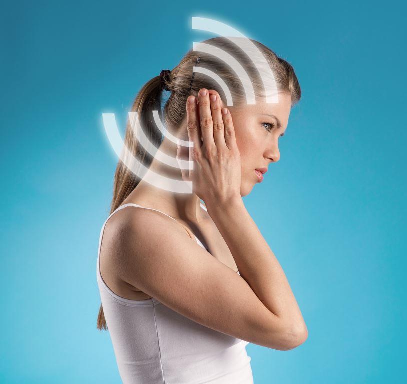 Halláskárosodást jelez a szilveszter utáni fülzúgás?