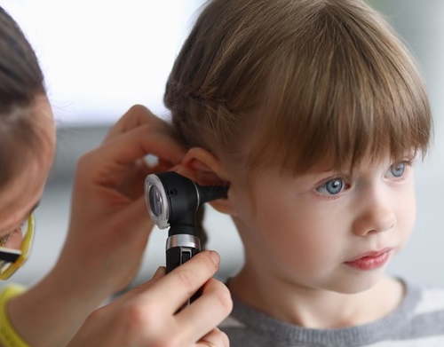 Így készüljünk fel gyermekünkkel a fül-orr-gégészeti vizsgálatra