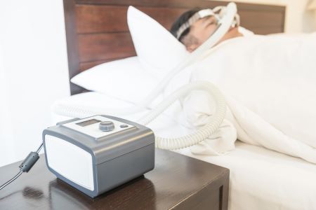 Titrálás - így állítható be a CPAP készülék alvási apnoénál