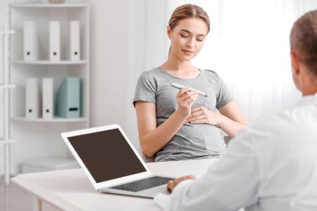 Tavaszi fertőzések és vércukorszint: miért fontos az ellenőrzés terhességi cukorbetegségnél?