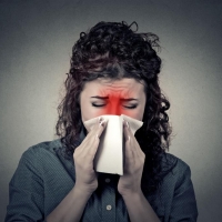 Ez a jellegzetes tünet segíthet eldönteni, hogy náthás, vagy allergiás!