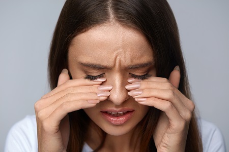 Napsugárzás, rosacea és más okok miatt is kipirosodhat az orra
