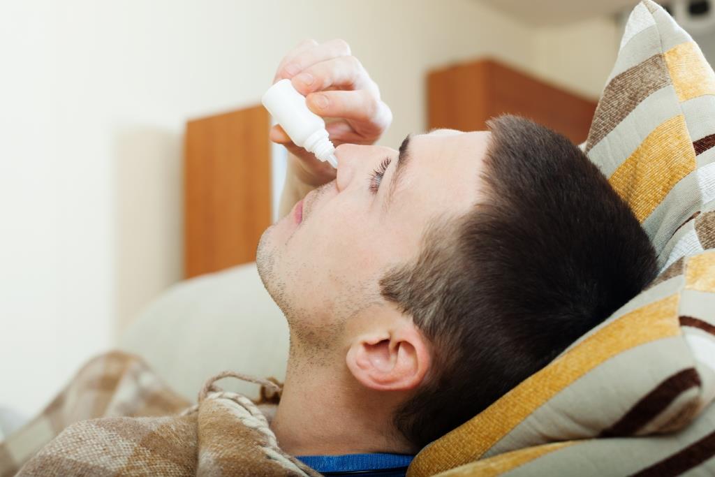 Allergiás orrdugulás – inkább az orrcsepp-függőség, mint a szteroid?