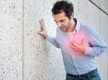 Az erős, gyors szívdobogás akár szívritmuszavarra is utalhat. 